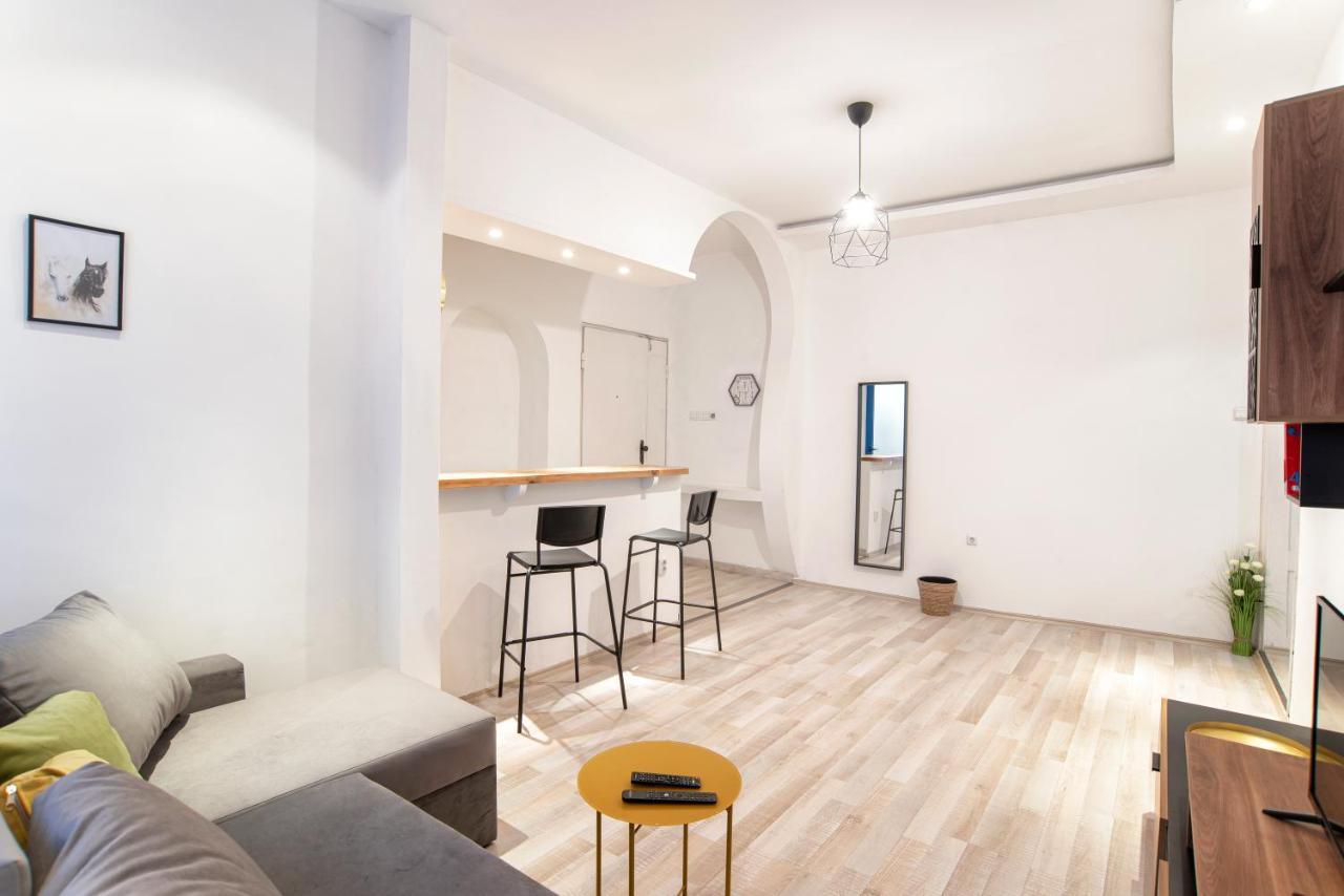 Bilyana'S 1 Bedroom Central Apartment Sofia Bagian luar foto