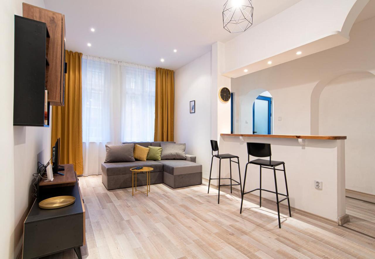 Bilyana'S 1 Bedroom Central Apartment Sofia Bagian luar foto