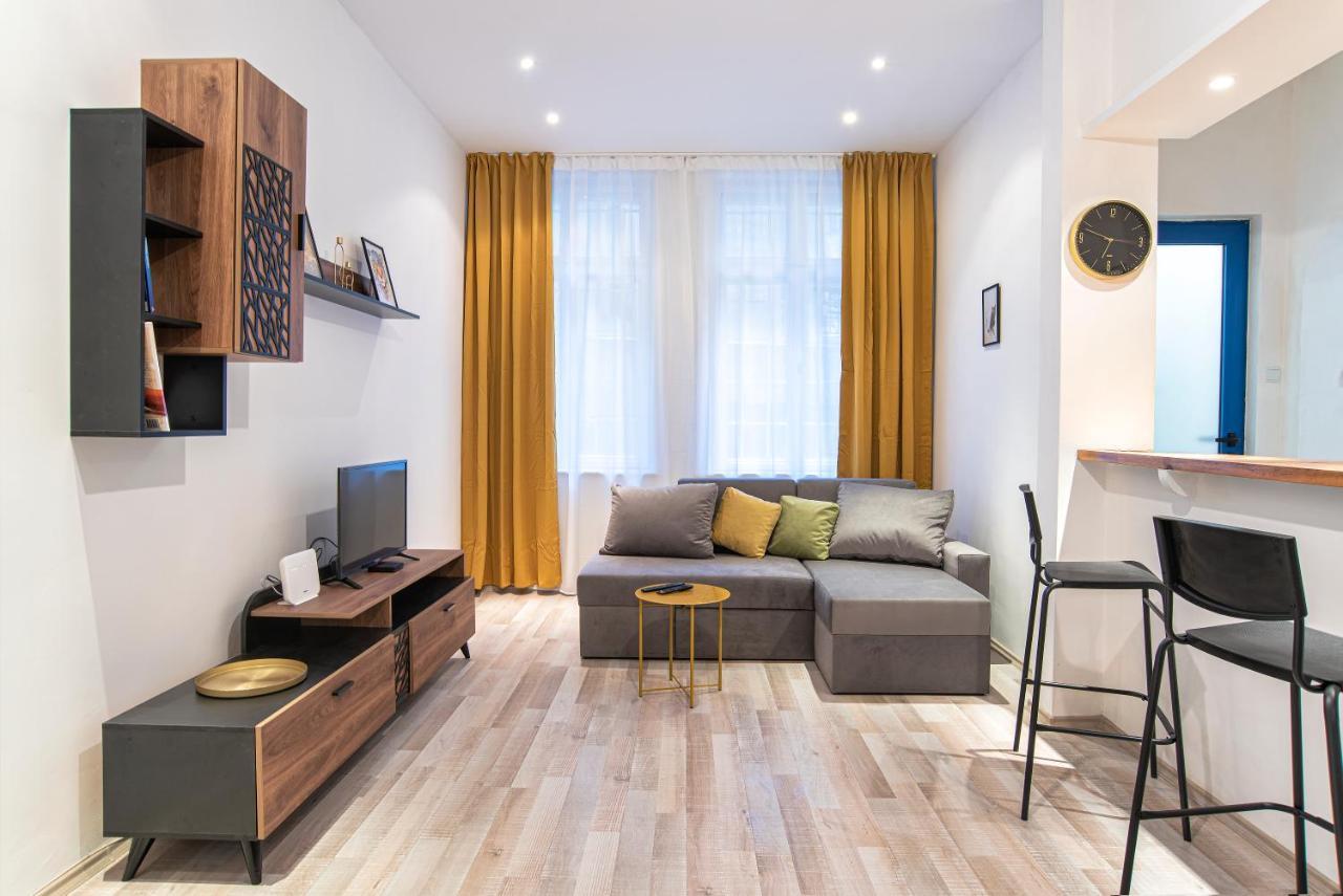 Bilyana'S 1 Bedroom Central Apartment Sofia Bagian luar foto