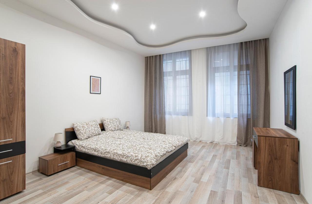 Bilyana'S 1 Bedroom Central Apartment Sofia Bagian luar foto